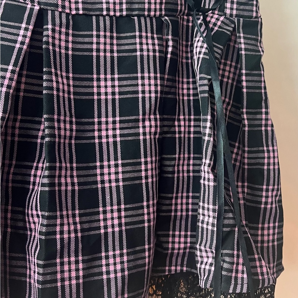 Hot Topic Black & Pink Plaid Pleated Skirt with Lace Trim - Picture 3 of 5